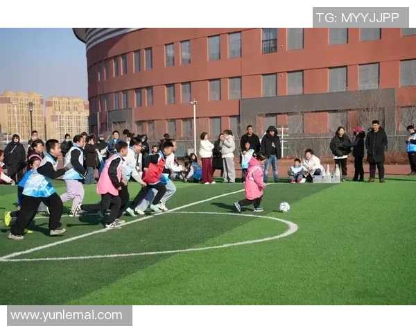 快乐足球助力梦想飞扬携手共创辉煌未来的青春之路 快乐足球助力梦想飞扬携手共创辉煌未来的青春之路